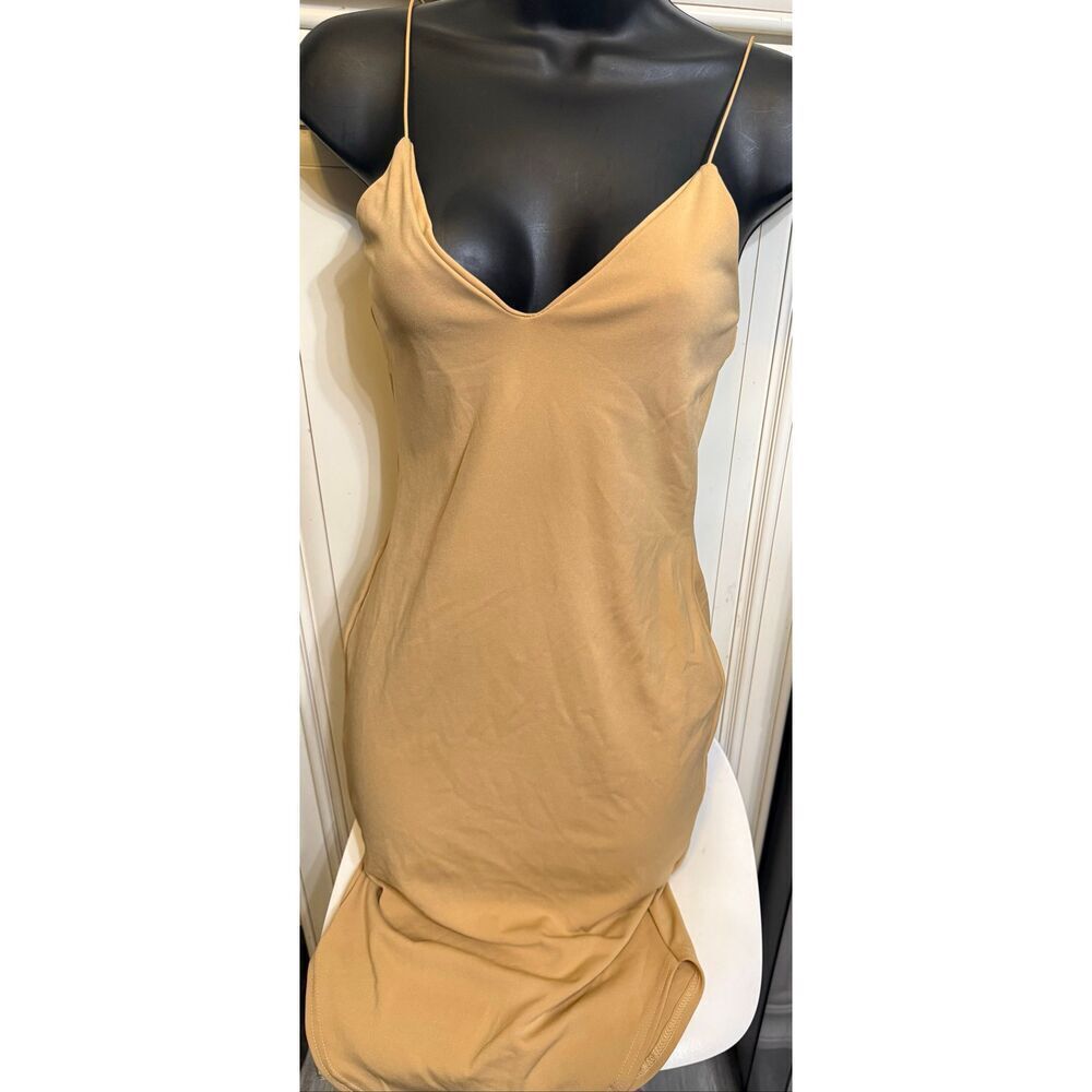 Missguided Women's Spaghetti Strap V-neck Curved Hem Mini Slip Dress Tan Size 10